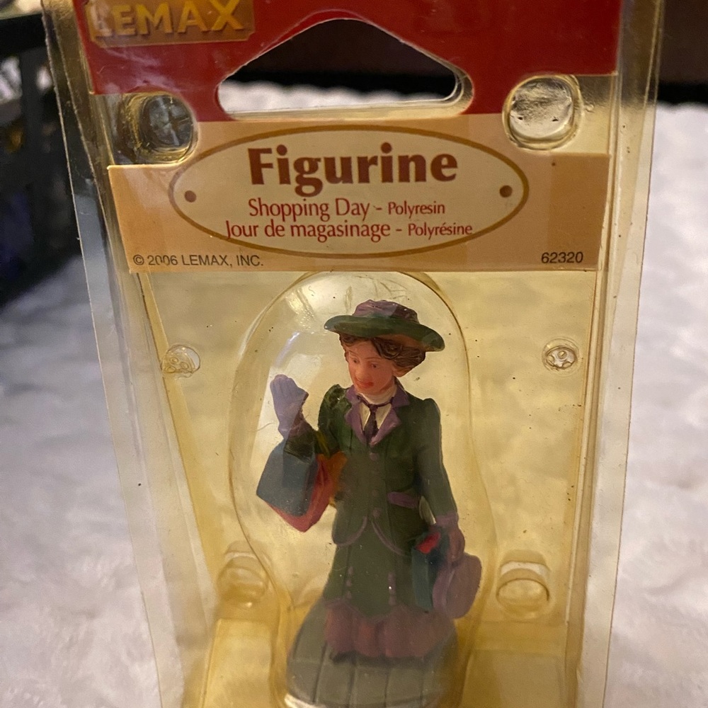 LEMAX Shopping Day Victorian Christmas Village Accessory RETIRED